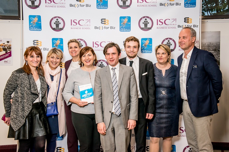 De gauche à droite : Déborah Encaoua (conseillère municipale déléguée de Levallois), Martine Verbrugghe (directeur des relations entreprises et alumni de l’ISC Paris Business School), Sandra Le Grand (fondatrice de Kalidea), Stéphane Jacquemet, Clémentin Leduc (président d’ISC Média), Evelyne Platnic-Cohen (fondatrice de Booster Academy) et Bruno Neil (directeur général de l’ISC Paris Business School) - Débat #Ambition - 21 mars 2017 – Be(e) for Biz – Levallois – ISC Paris © Collection privée - Photographe : Edouard Meyer - Deyer Studio - DR.