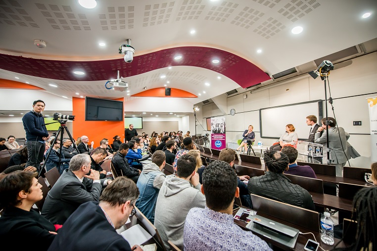 Débat #Ambition - 21 mars 2017 – Be(e) for Biz – Levallois – ISC Paris © Collection privée - Photographe : Edouard Meyer - Deyer Studio - DR.